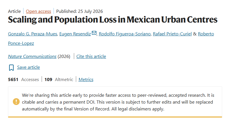 andres_dlap's tweet photo. En esta investigación publicada en Nature y en @Reforma, 5 investigadores muestran que los centros urbanos de muchísimas ciudades del país se están despoblando.

Cada vez más, México es un país de periferias urbanas precarizadas y sin acceso a servicios urbanos. https://t.co/ppwCVGQKtj