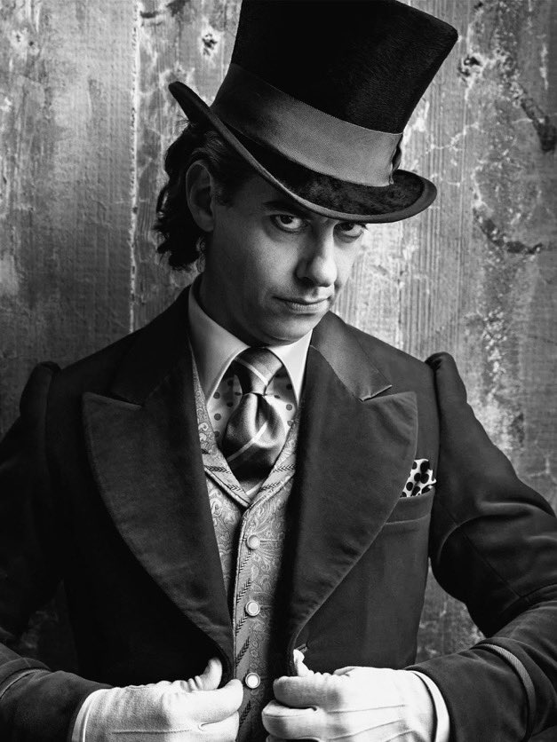 btsasmusicals's tweet photo. taehyung as willy wonka in charlie and the chocolate factory https://t.co/ckJyKZ2AYd