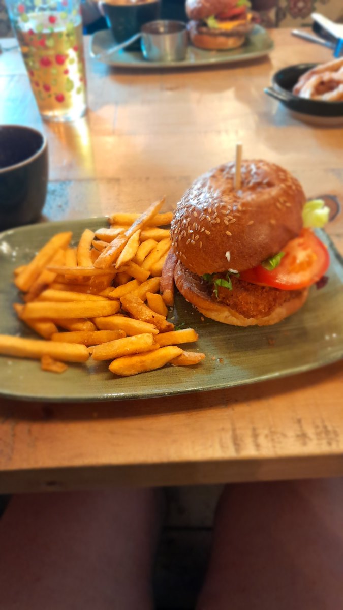 EmNeail's tweet photo. Lunch at The Dirty Bottles Alnwick https://t.co/KSmMGdO9Q0