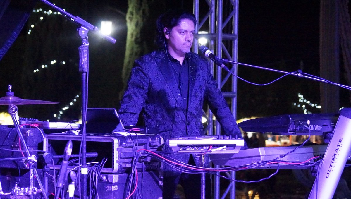 EEE_DUO's tweet photo. LOS MISMOS EN VIVO JALISCO Enero del 2018 https://t.co/fsLgKPxD9d