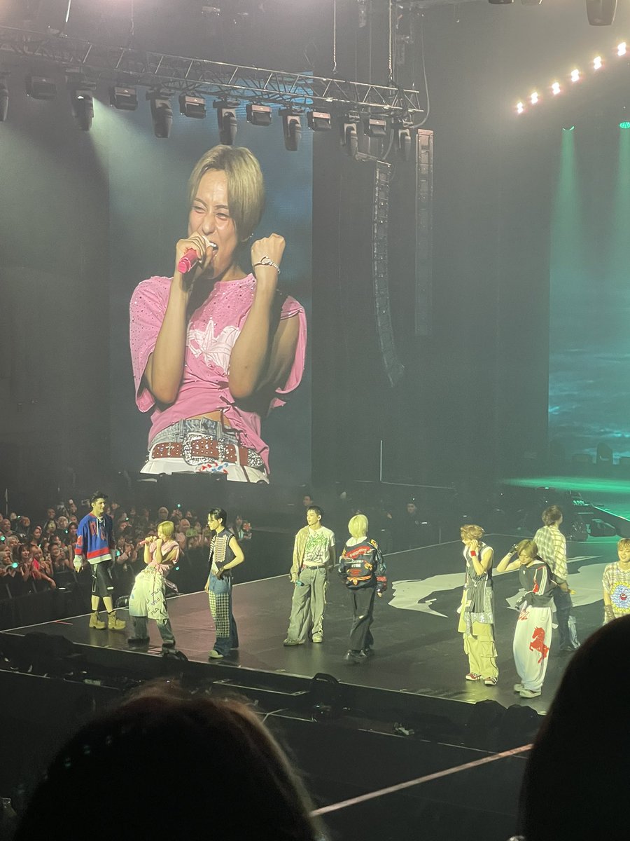 poubinn's tweet photo. thank you so much @YanaTicketing @Renjunwifey22 for securing my andteam ticket!! I got such a nice view, my boys looked so gorgeous 🥲🥲💓💓 https://t.co/oQevgGgwiI