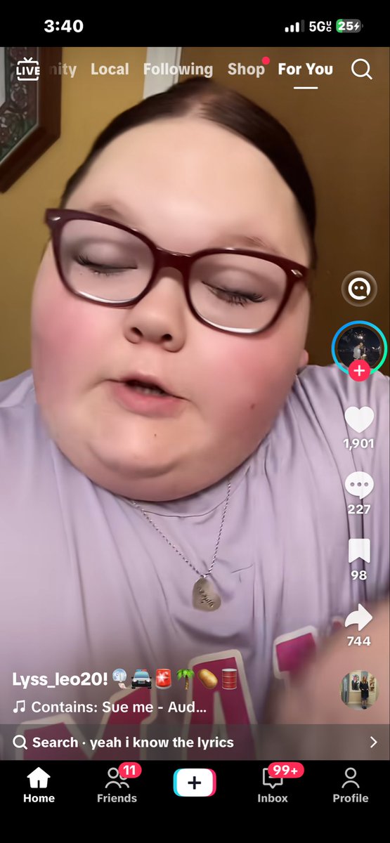 codienvision's tweet photo. at least i don’t look like this https://t.co/xQiqOXiUbR