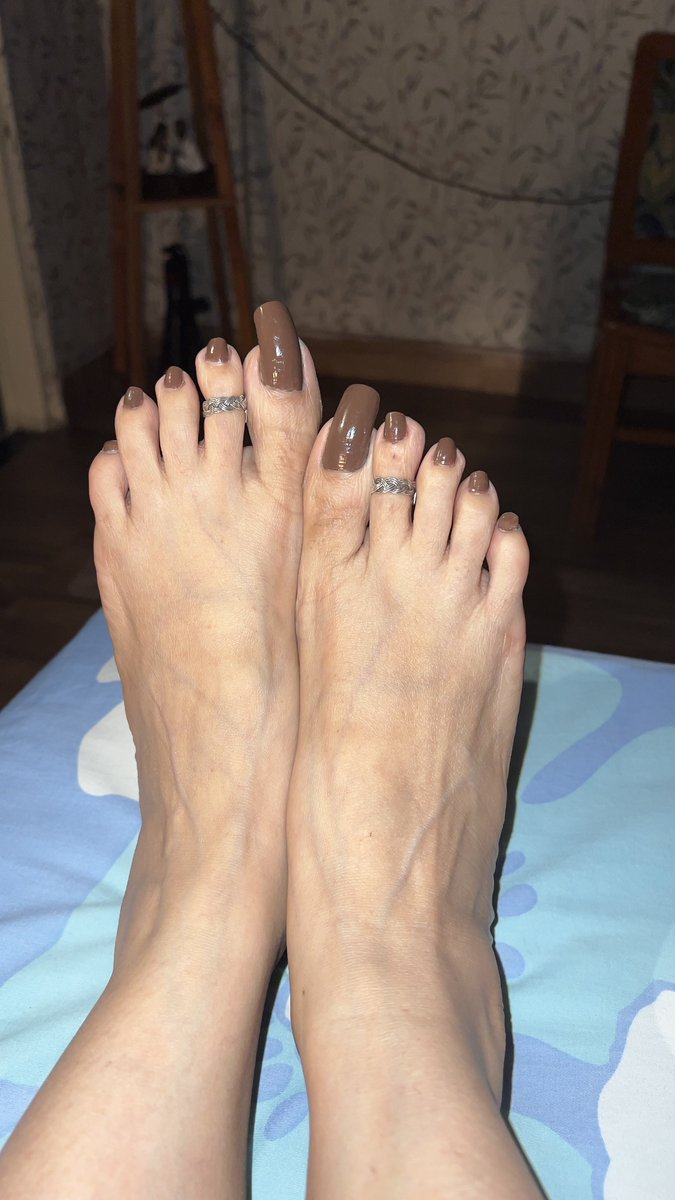 queenashwani's tweet photo. How's this brown colour Long beautiful nails looking 🤎 😍😍 

Follow me on my instagram 😍
https://t.co/2bo497Kttn

Dm for session on telegram 😍 
https://t.co/dXJQ8KegkW

#feetfetısh #feetworshi̇p #feetsellers #feetbuyers #feetgoddess #festnails #toenails https://t.co/1AdxJJ0NRN
