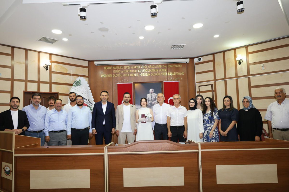 AdemAldemir33's tweet photo. 📍 Düğün  - Anamur 

👰 🤵   Ayşe Sena & Tayfun

Anamur İlçe Koordinatörümüz Sayın Mehmet Yagal, İl Yönetim Kurulu Üyelerimiz, Anamur İlçe Başkanımız Sayın Burak Bulut ve Anamur ilçe teşkilatımızla birlikte, Anamur İlçe Başkan Yardımcımız Sayın Özcan Yıldırım'ın kıymetli evladı Ayşe Sena ve Tuna ailesinin kıymetli evladı Tayfun kardeşlerimizin düğün merasimine katılarak bu güzel günlerinde mutluluklarına şahitlik ettik.

Yıldırım ve Tuna ailelerine hayırlı olmasını temenni ediyor, genç çiftimizi gönülden tebrik ediyor; Rabbimden kendilerine iki cihan saadeti diliyorum. 🧿💐