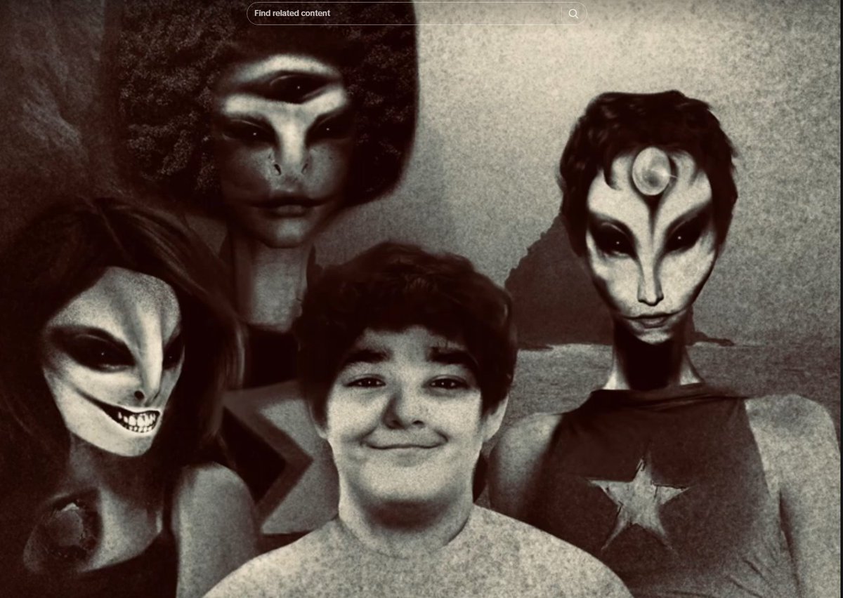 CNnocon's tweet photo. It's like... you remember those tabloid newspapers that had like "I married an alien" and it was this old image with an alien and a human?

It looks so much like that https://t.co/Xvs4FmNLmD