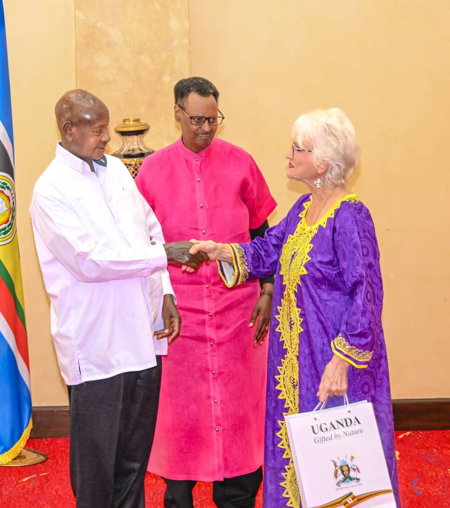 Sabula_tv's tweet photo. Maama Janet alabika bulungi. https://t.co/irjSy4haUR