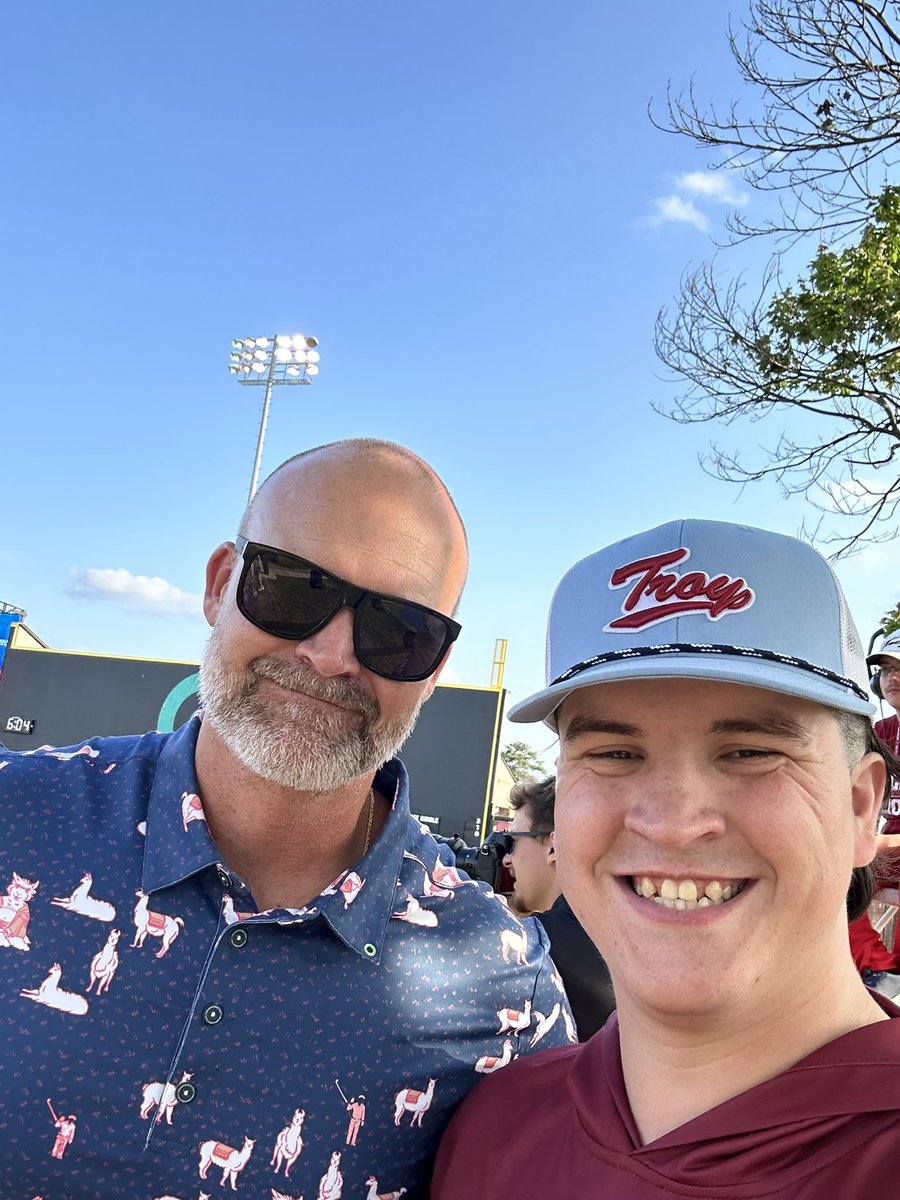 TheDalder's tweet photo. @allthecards_mlb Not an obscure player but obscure place to see him. Got a pic with david ross at a troy baseball game a few years back. https://t.co/EL0YWmkh5g