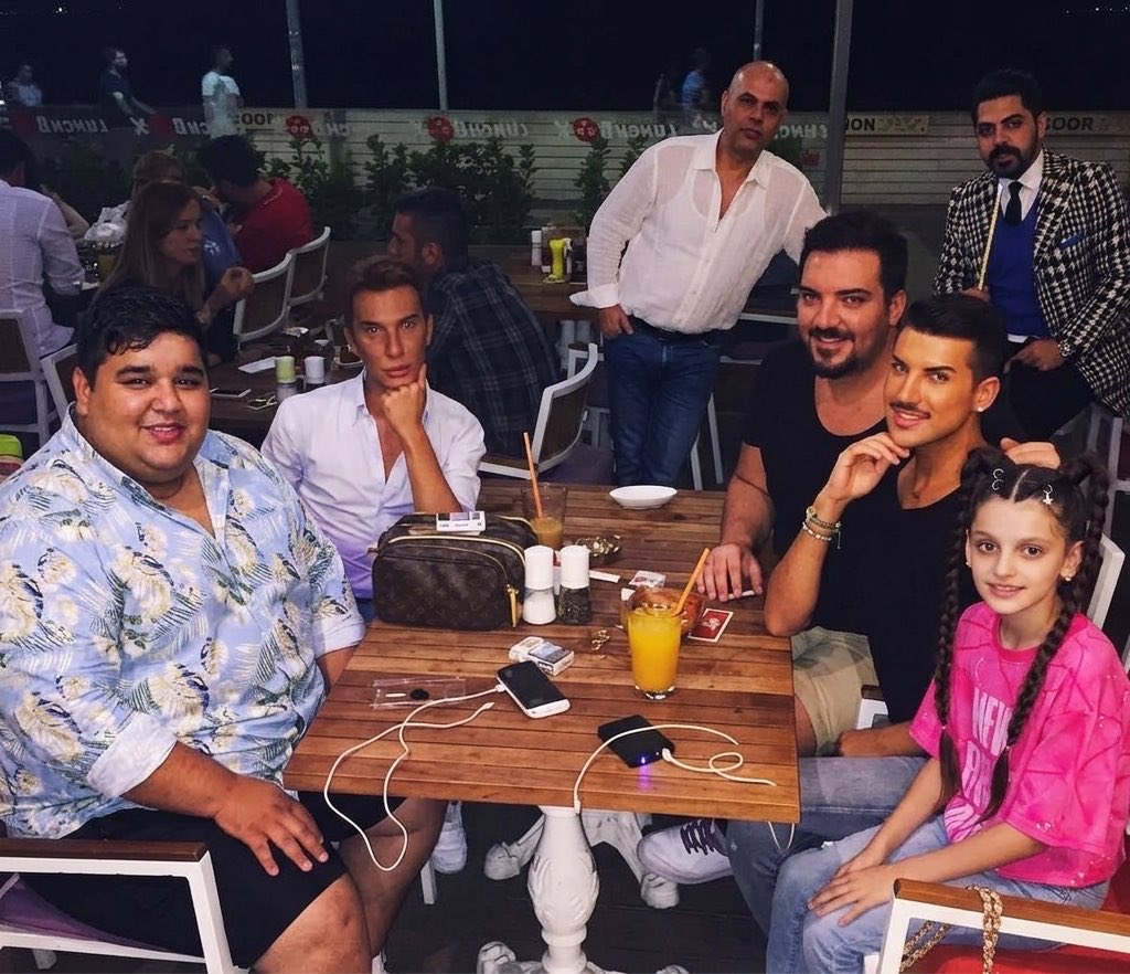 evileyesonme's tweet photo. üniversitenin ilk yılı yapılan arkadaş grubu https://t.co/x9Bekgv0RH
