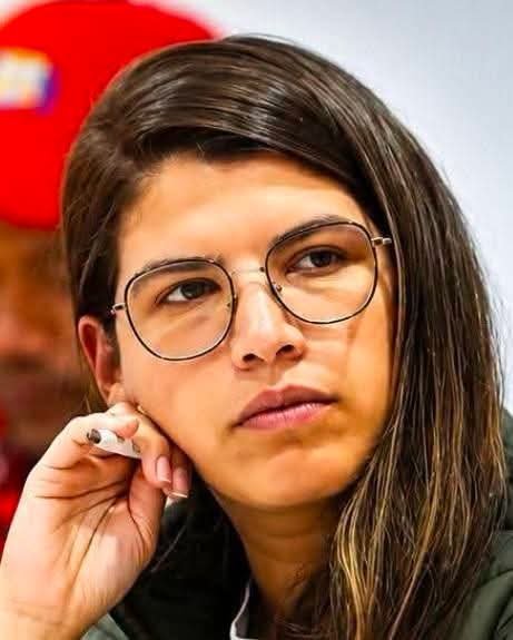 monagasven's tweet photo. Yo votaría por ella Venezuela 🇻🇪 https://t.co/lZ88gtFZCQ