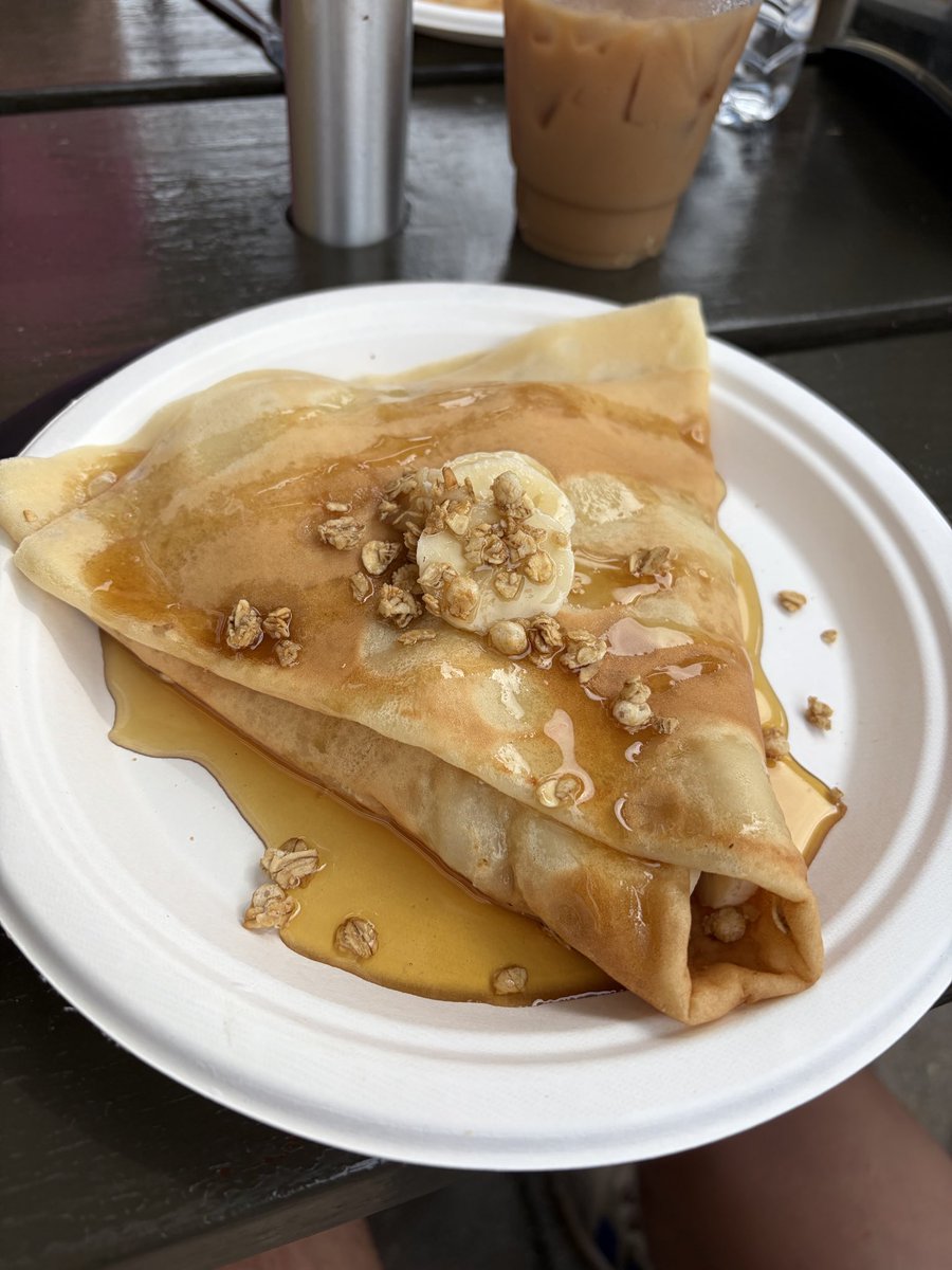 DMVdining's tweet photo. Ocean City eats roundup! 🏖️ 🦀 🍦 🍟 🌮 

1) Steamed crabs at On the Bay
2) Thrashers fries
3) PB and banana crepe at Crepe Daddy
4) Dumser’s ice cream

#ocmd #oceancity #oceancitymaryland #beacheats #oceancitymd https://t.co/HfsiY1WMEL