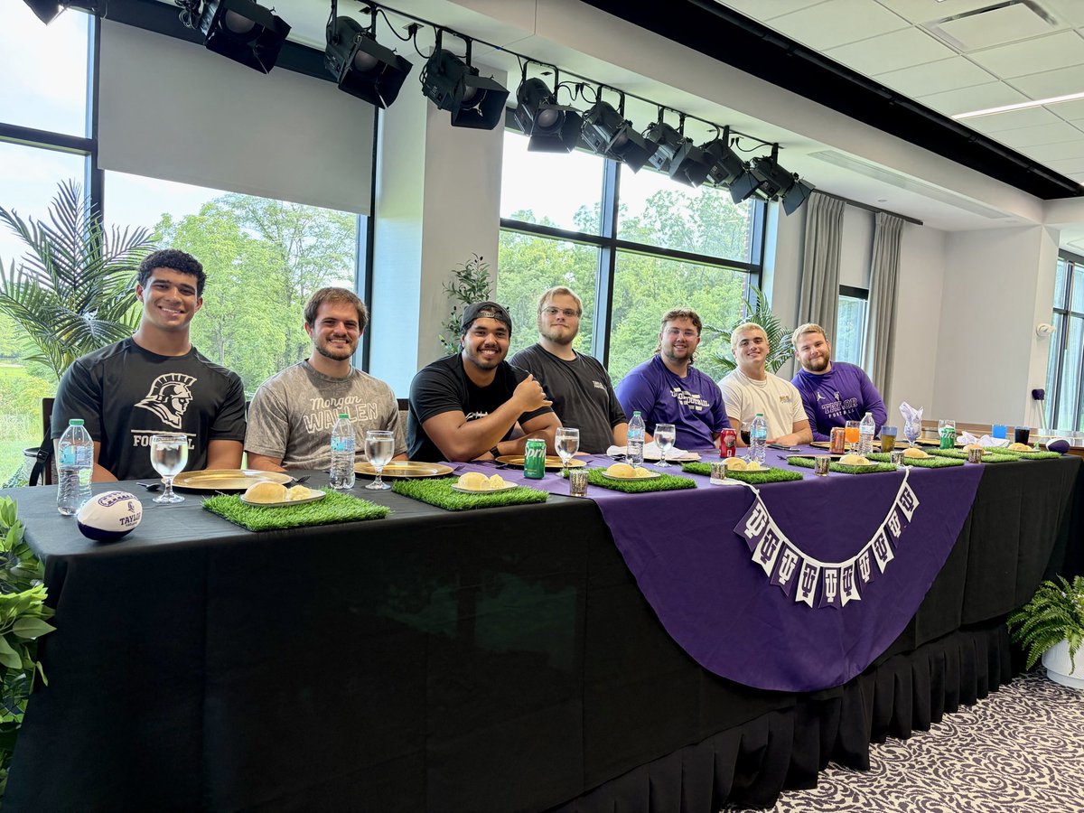 TrojansFBL's tweet photo. Winners eat steak π₯©
Congratulations to Team Boothby for winning the 2026 Servant Leadership Council competition!
Everyone else was fed PB&Js.
#CompetitiveExcellence | #EMAT https://t.co/4Yb0hG1V6E