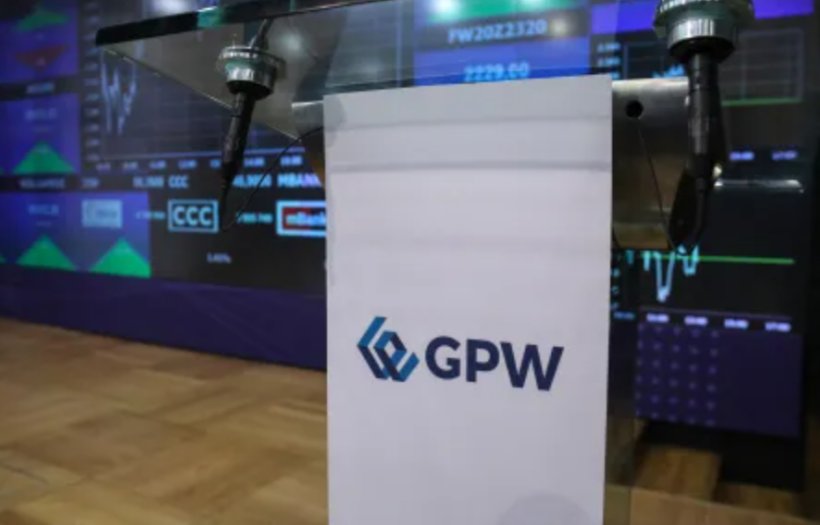 Lukasz_on_GPW's tweet photo. Przedstawiona w środę przez rząd premiera Donalda Tuska propozycja podniesienia stawki CIT z 19 do 22 proc. dla firm z przychodami powyżej 50 mln euro rocznie dotyczy około 2/3 spółek z indeksu WIG i przekłada się na obniżenie ich wycen o 3-4 proc. - szacują analitycy Trigon DM. Więcej 👇 
https://t.co/ICOGr9VF0G