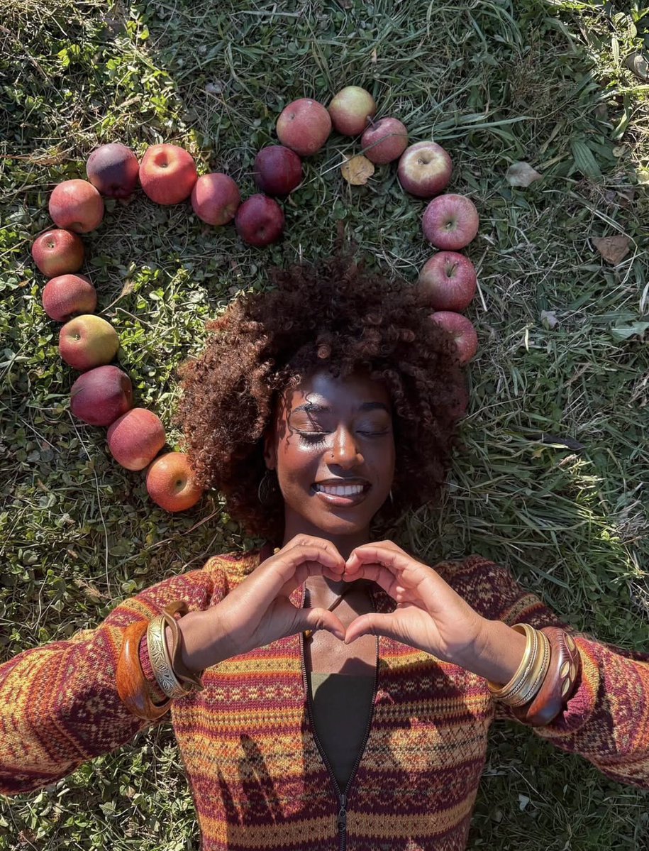 jiggsthecreator's tweet photo. afro hairstyle is culture, history and self expression https://t.co/HQb83pMBcB