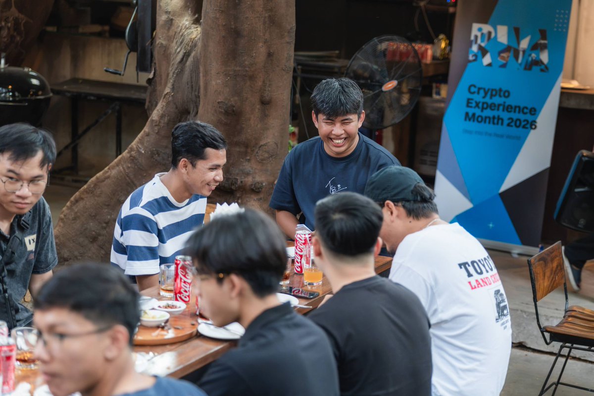 bitget's tweet photo. Bright and young minds, bold future and connections, Bitget SEA community builds together. ๐ก
Let's #StepintoTheRealWorld, where the next generation turns curiosity into impact.
#EventwithBitget https://t.co/Dc8D4Jj058