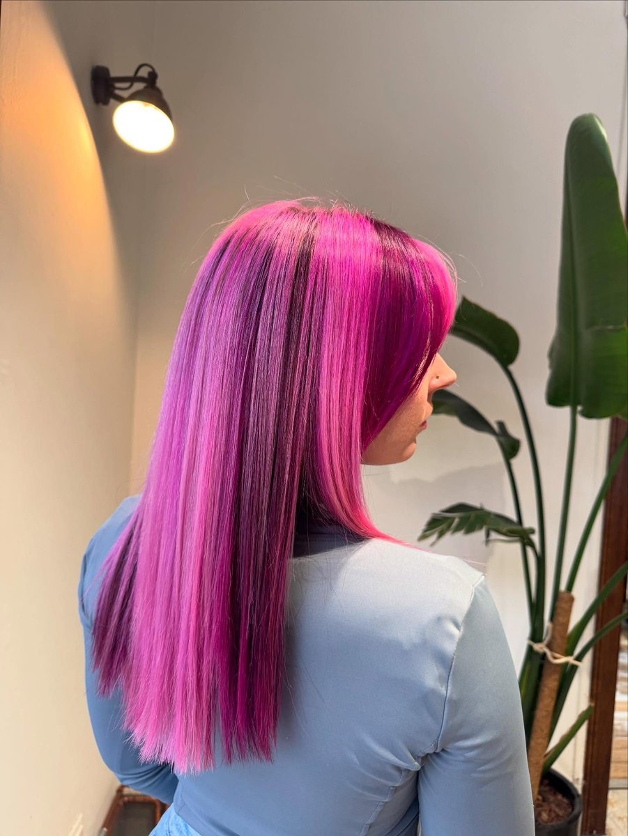arcticfoxcolor's tweet photo. @lucidbyanso created the pink hair of our dreams using Virgin Pink, FrosΓ¨, and Ritual.π
https://t.co/lxJu5UPPsK
#ArcticFoxHairColor #AFVivids #AFVirginPink #AFFrose #AFRitual #Vegan #Crueltyfree https://t.co/Du8vmawU1A