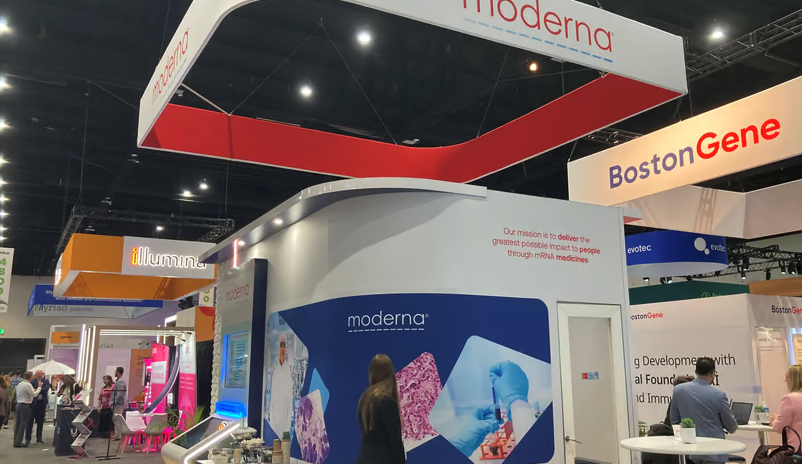 BioNJ_Org's tweet photo. Merck, Moderna’s personalized cancer vaccine slows recurrence in phase 3, setting up approval push
https://t.co/mTuxhXu3qd

#Merck #Moderna #CancerVaccine #CancerResearch #Phase3Trial #Oncology #CancerTreatment https://t.co/zCyKZXfKkn