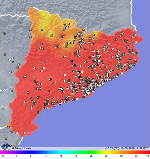 MeteoGasso's tweet photo. El que estem tenint avui és digne gairebé dels Emirats Àrabs... TºC de sensació d'entre 42 i 45 ºC a gran part de Catalunya! Descomunal la xafogor que fa avui. Ara bé, és un clàssic abans de les refrescades: aquest repunt tèrmic d'avui és el preludi del canvi que tenim a tocar! https://t.co/OKGNgYneSL