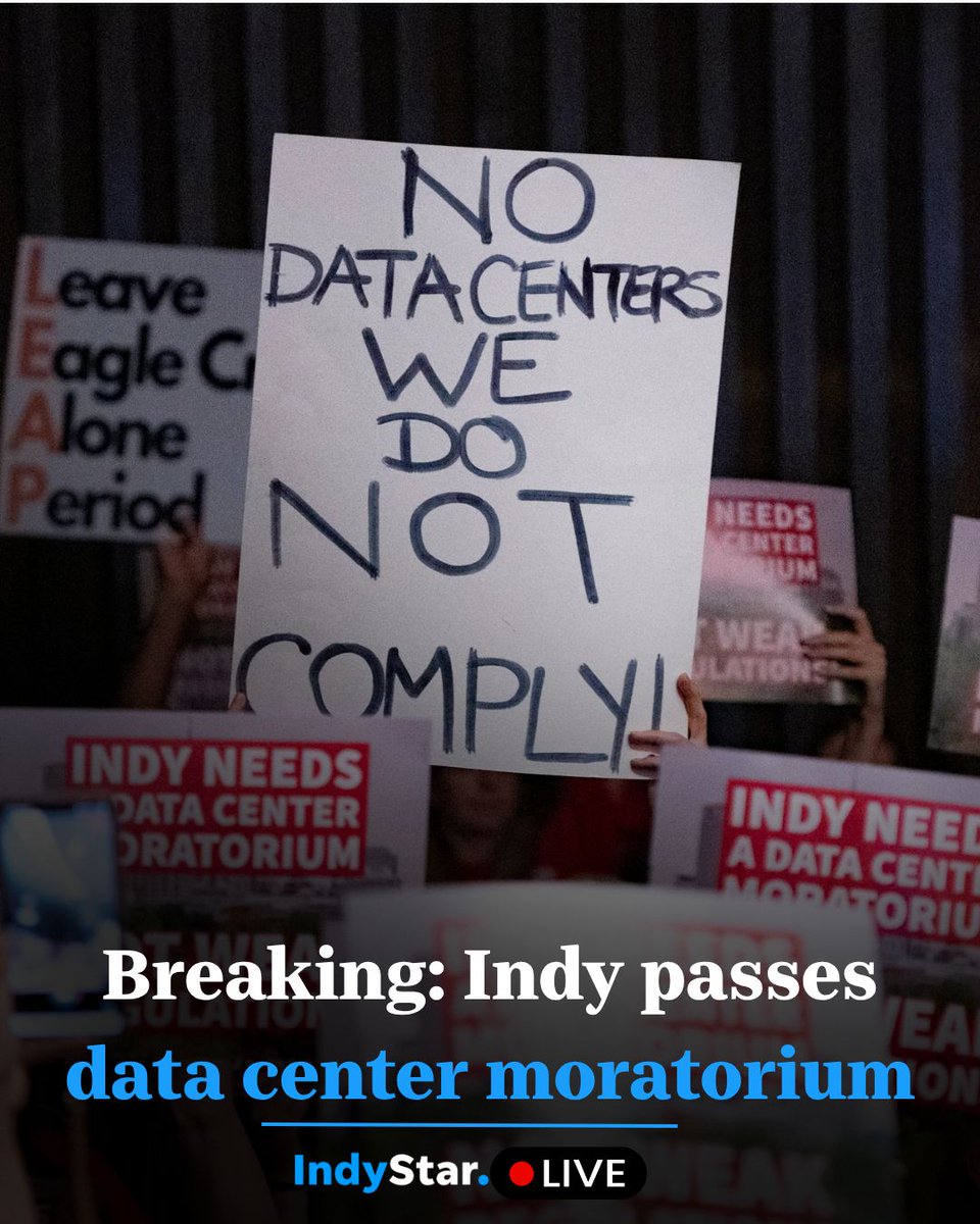 indystar's tweet photo. It's official: No new data centers can be built in Indianapolis through the end of 2027.

Live updates here: https://t.co/NgVhYmA7Ni https://t.co/vmQdCGmWl9