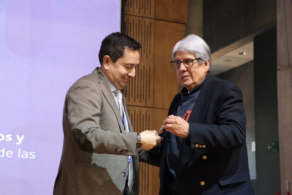 SSMNorte's tweet photo. 🔵Hoy realizamos nuestra Cuenta Pública Participativa 2026, donde presentamos los principales resultados de la gestión 2025.

➡️Nuestro director (s), Erik Poblete, destacó los avances alcanzados por los equipos de la Red Norte y los desafíos que tenemos por delante. https://t.co/A2OWu7vucg