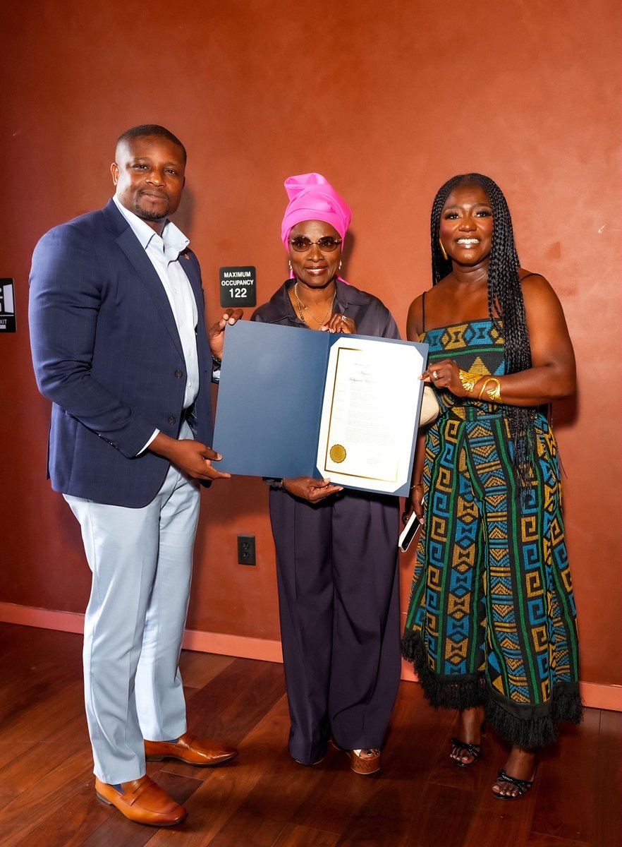 Dentaa_show's tweet photo. Yesterday was unforgettable as we witnessed history being made @angeliquekidjo became the first Black African artist to receive a star on the Hollywood Walk of Fame. 

Four decades of sheer talent, purpose and global impact. It was beautiful to celebrate her alongside H.E. Agniola Anne-Sophie Ahouanmenou, @djimon_hounsou , @thefolake  @harveymasonjr , @panosapanay  @adekunlegold  @YassineLatoundji @shirazee @VirginieBesson and @willemdafoe to name a few.

At the reception @guba_enterprise  and @mazdadenon  had the honour of presenting Angélique with a Congressional Recognition on behalf of Congressman Christian D. Menefee, celebrating her artistic excellence, cultural influence and humanitarian service.

Congratulations, Mama Africa. Your star will shine forever. 🌍

Outfit: @zephansandco
Photo: @apmworldmag
MUA: @tyshalamakeup 
Stylist @da_therapizt 
Braids @sireen_hair 

#AngeliqueKidjo #HollywoodWalkOfFame #AfricanExcellence #BlackHistory #GUBA