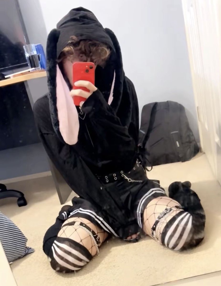 OnyxxFB's tweet photo. Never posted this. So have gay bunny thing 
#femboy https://t.co/DLY6VM4c8a
