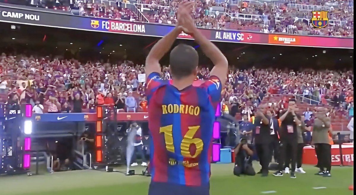 fcl1o's tweet photo. رودري سيرتدي الرقم 16 مع ريال مدريد 🤣🤣🤣🤣😂😂😂😂😂 https://t.co/kIzLESL7NT