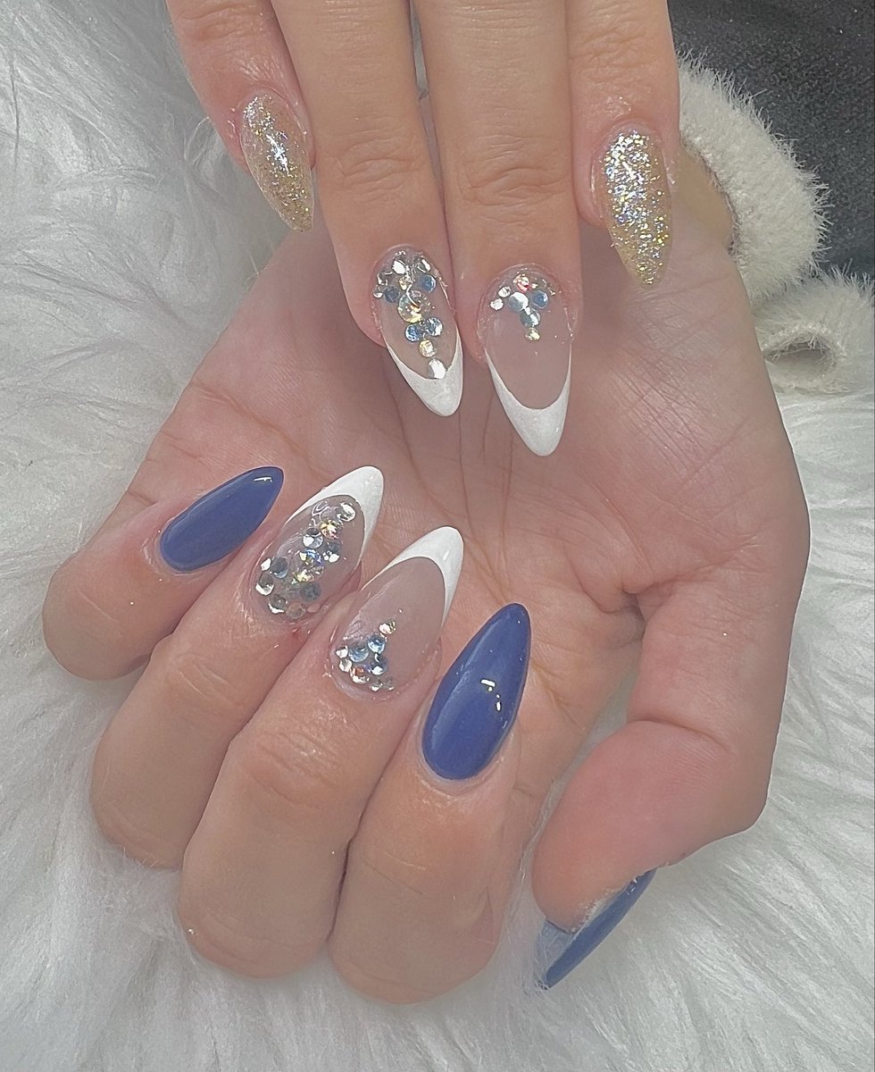 naaaaaaaaa____'s tweet photo. 久しぶりすぎて😭

6月、7月のネイル💅💞 https://t.co/IrG1PZHGdD