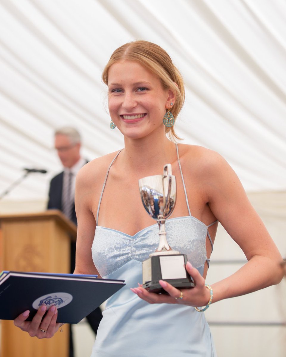 stcatherinessch's tweet photo. MORE A LEVEL SUCCESS:
100% A-A grades* in Further Maths, Textiles, Politics, German, and Spanish
One of our pupils achieved 3A*'s
And 90% of all university offers received from prestigious Russell Group Universities
#ALevelResults #GCSEResults #RussellGroup #gsauk #isaschools https://t.co/w3dozZL5y0