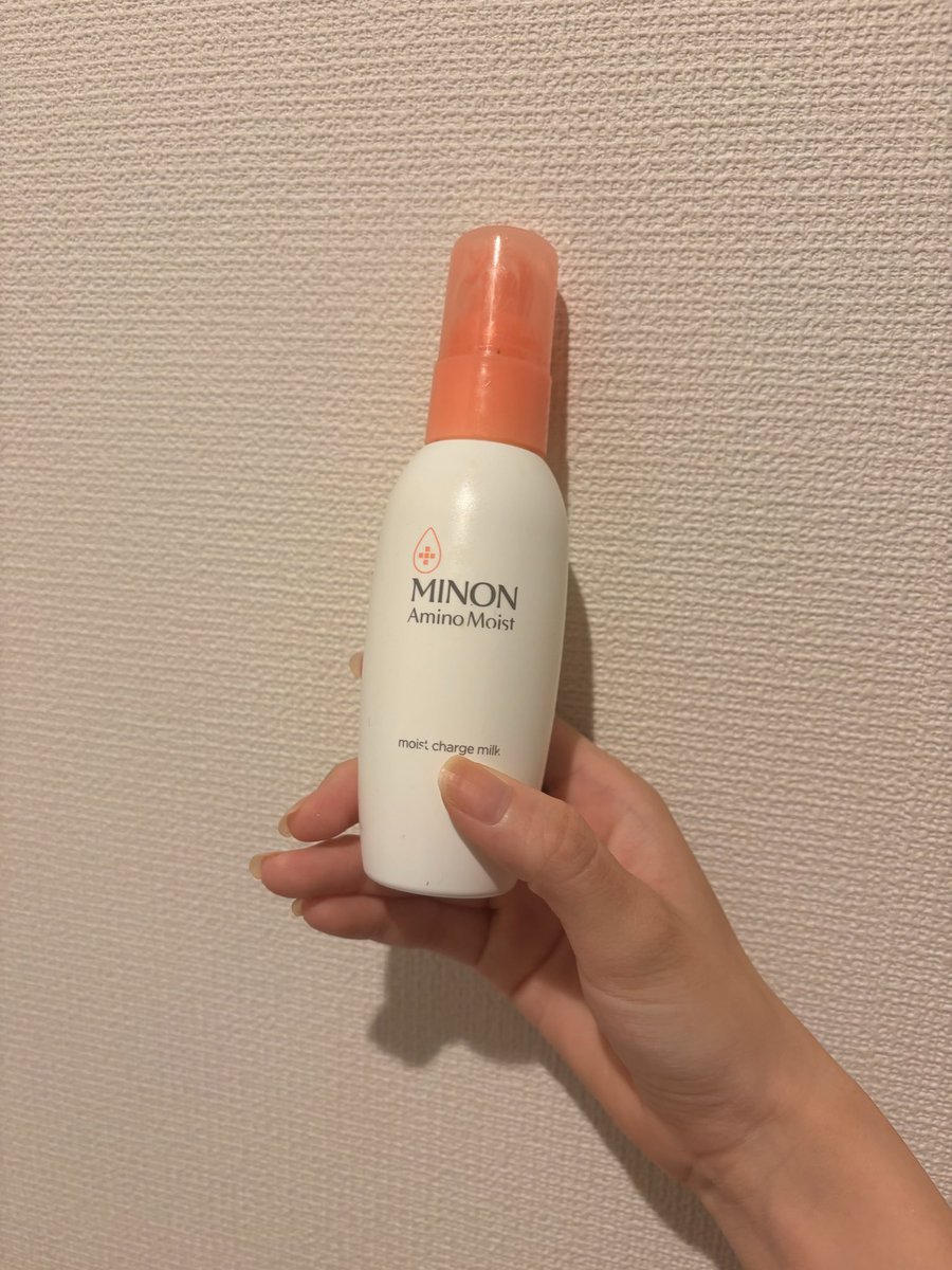 fm_rn37's tweet photo. ミノンの乳液は2本目の使い切り！
こっくりしたテクスチャーだけど伸びも良くて少量でも全顔使えるからかなりコスパ良かった！
肌治安を守ってくれる感じがして好き！
#使い切りスキンケア https://t.co/AKQeXHrBUG