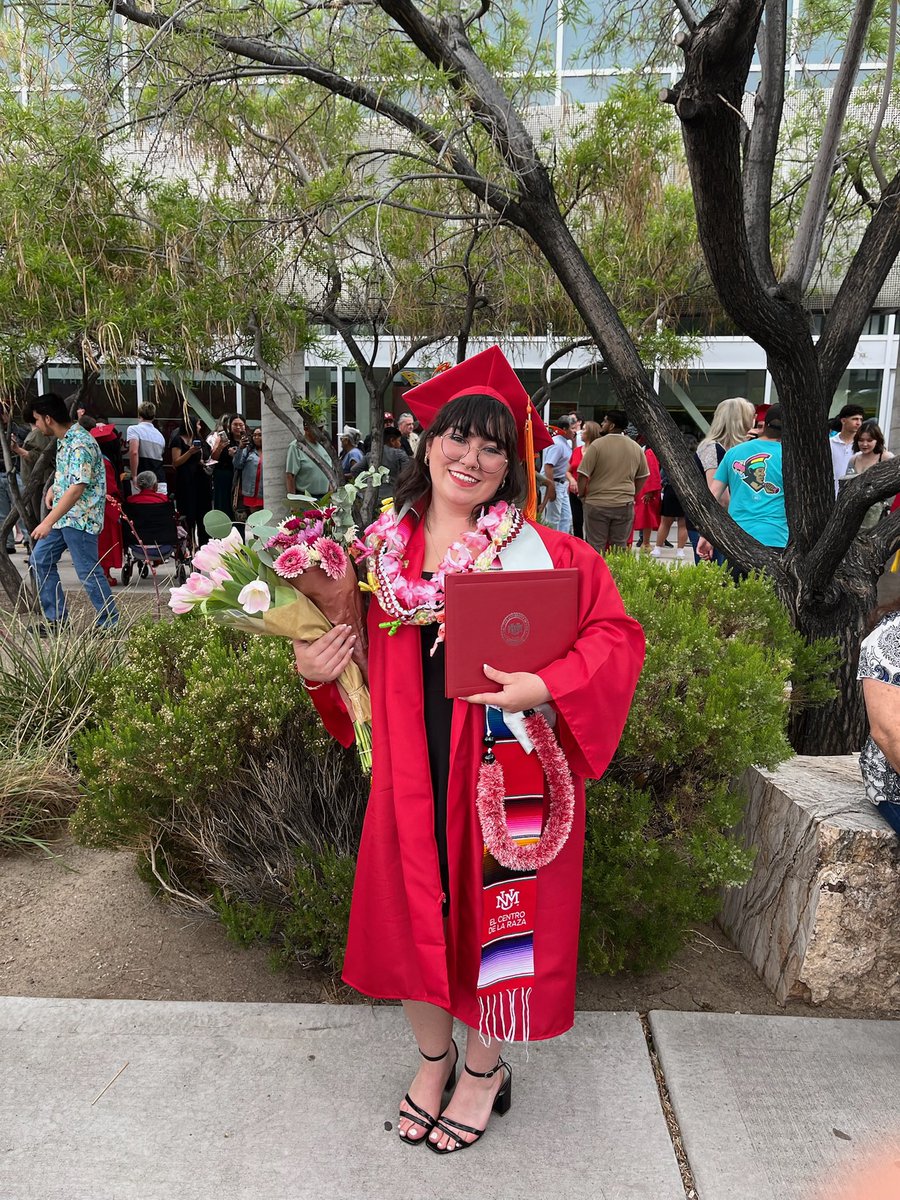 uhforeverain's tweet photo. here's a lil update on what i've been up to since i've been gone :p
- graduated with my bachelor's in computer science, graduating with my master's in cybersecurity next spring!
- travelled to japan and other cool spots
- made lots of friends at school and work
- grown up :,) https://t.co/q9ATa79epH