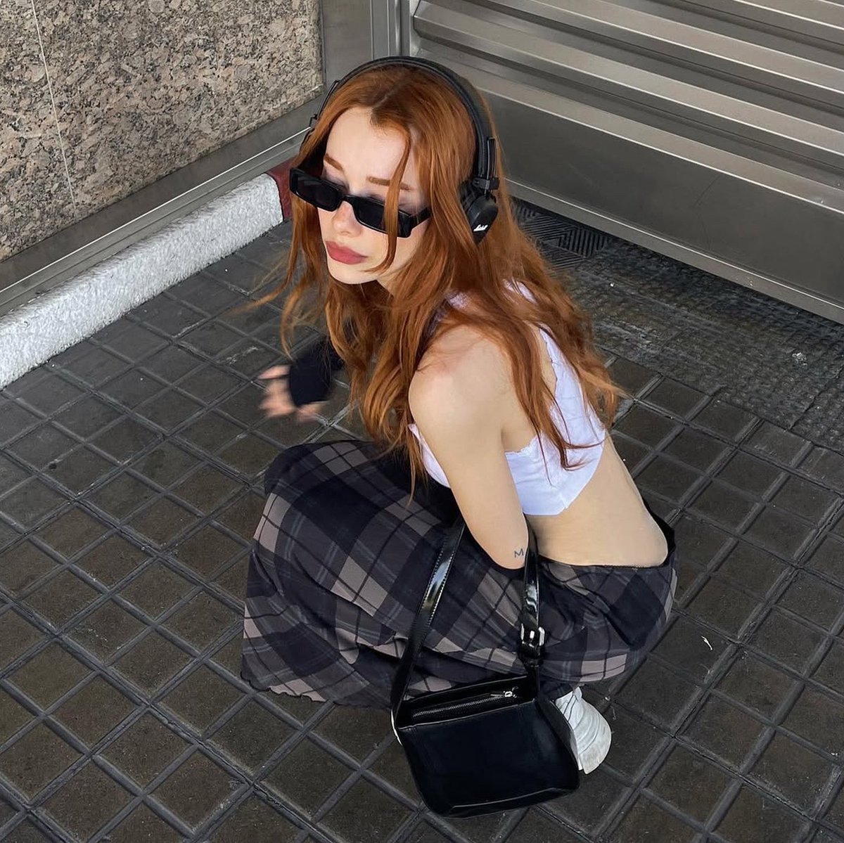 ilhareii's tweet photo. ⠀ ⠀ ⠀ molly prewett 𓇼 @dropzzdead

ιdαde: 21
pronomes: ela/dela
sexuαꙆιdαde: bissexual 
ᥣocalidade: saltborns https://t.co/qRz8sy8u7c