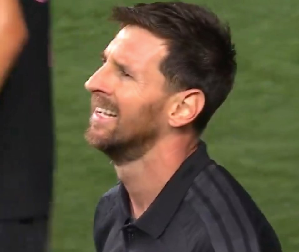 TouchlineX's tweet photo. 🚨 𝗡𝗘𝗪: Messi has now 922 CAREER GOALS!

78 GOALS LEFT! 🔥🔥 https://t.co/jh2T2nFApe