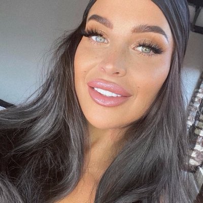 simonejay_'s tweet photo. #NewProfilePic https://t.co/nAut6MOPJF