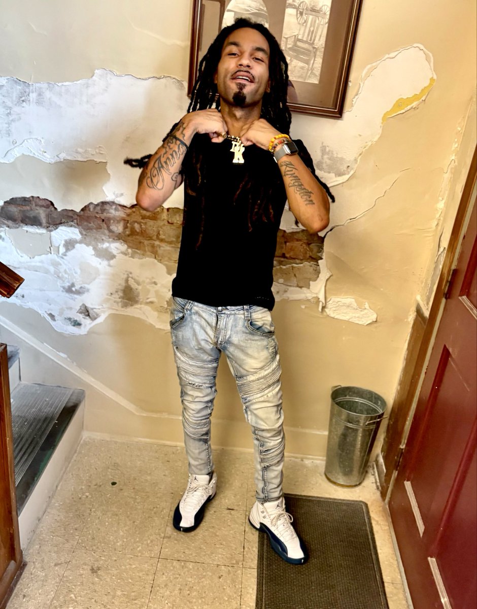 TreDaMostHatedd's tweet photo. tryna fix all my past mistakes , i fell victim to slimey ways , 🐍 #daMostHated #Three https://t.co/bVW98QeAop