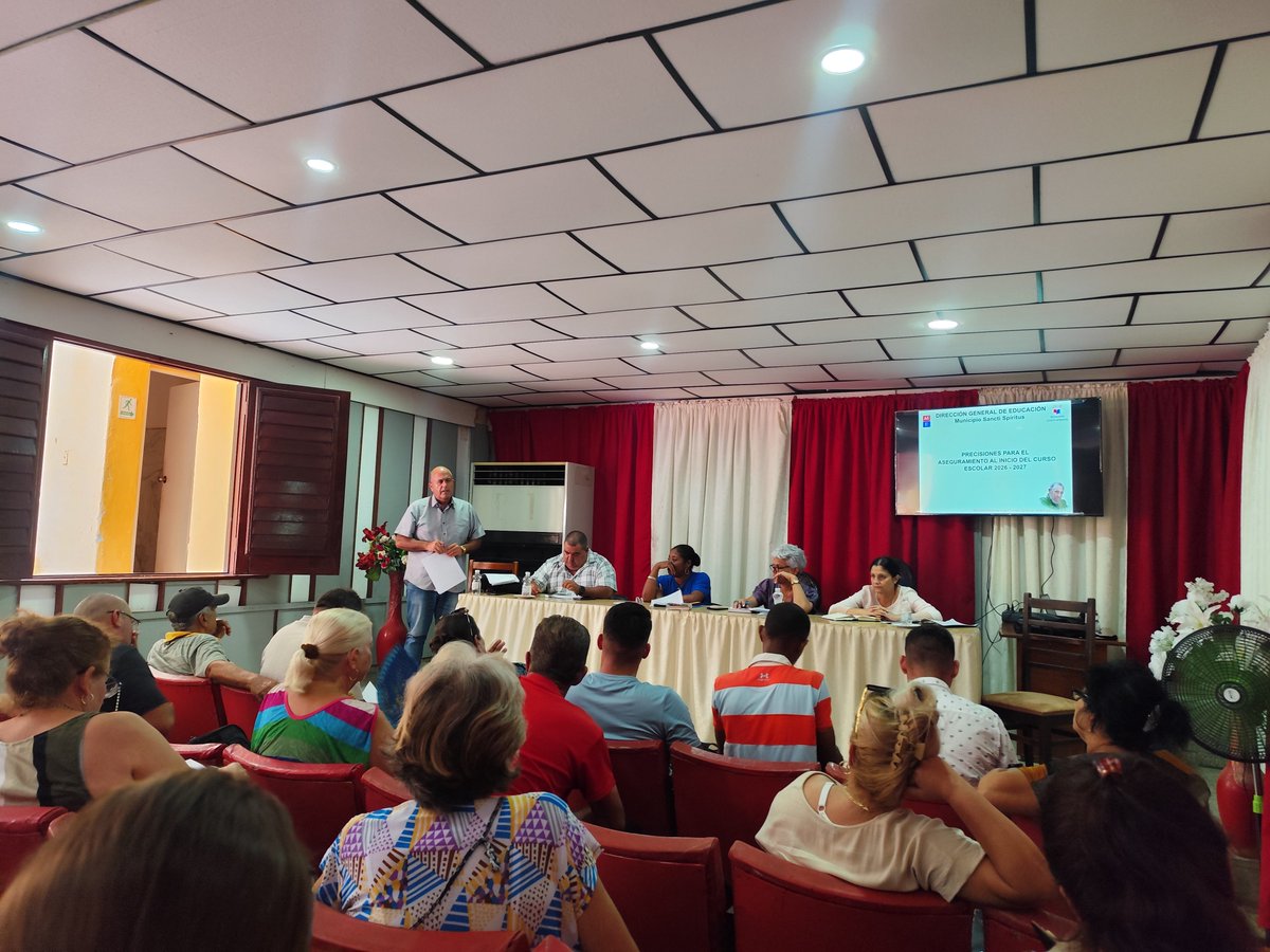 ern_antunez's tweet photo. La Dirección General de Educación en el municipio #SanctiSpíritusEnMarcha pondera el aseguramiento de los actos de inicio del curso escolar en cada institución educativa con todas las condiciones creadas para nuestros educandos este 1 de septiembre. 
#RegresoAClases https://t.co/R5tQ1kUrMa