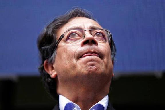 LagrimasDZurdos's tweet photo. @ojocolombia2026 @petrogustavo 6 de Agosto   |   7 de agosto https://t.co/Ff4FDVoPw5