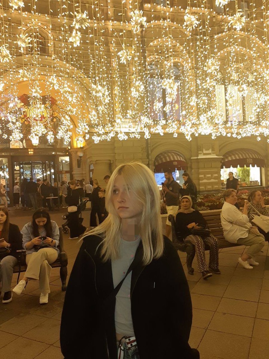 loxiusis's tweet photo. срочный вопрос, краситься обратно в блонд или нет??? https://t.co/wH2VOLuE5n