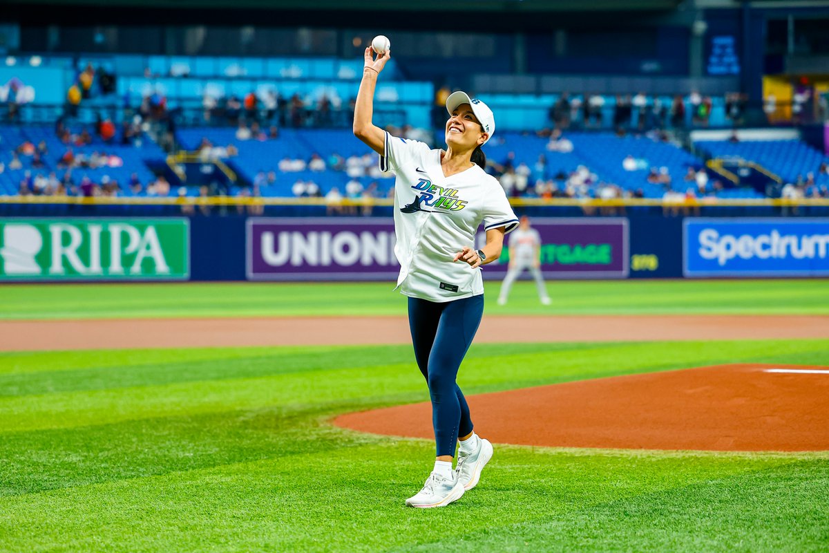 hcfl_edu's tweet photo. The HC Tennis team was invited to Tropicana Field for a night with @RaysBaseball on Aug. 14 to celebrate their national championship. HC Athletics Director &amp; Tennis Head Coach Sarah Lytle threw out the first pitch!⚾

Visit our Flickr to see more photos https://t.co/Z83ZLep9H6 https://t.co/zffSeC0j04