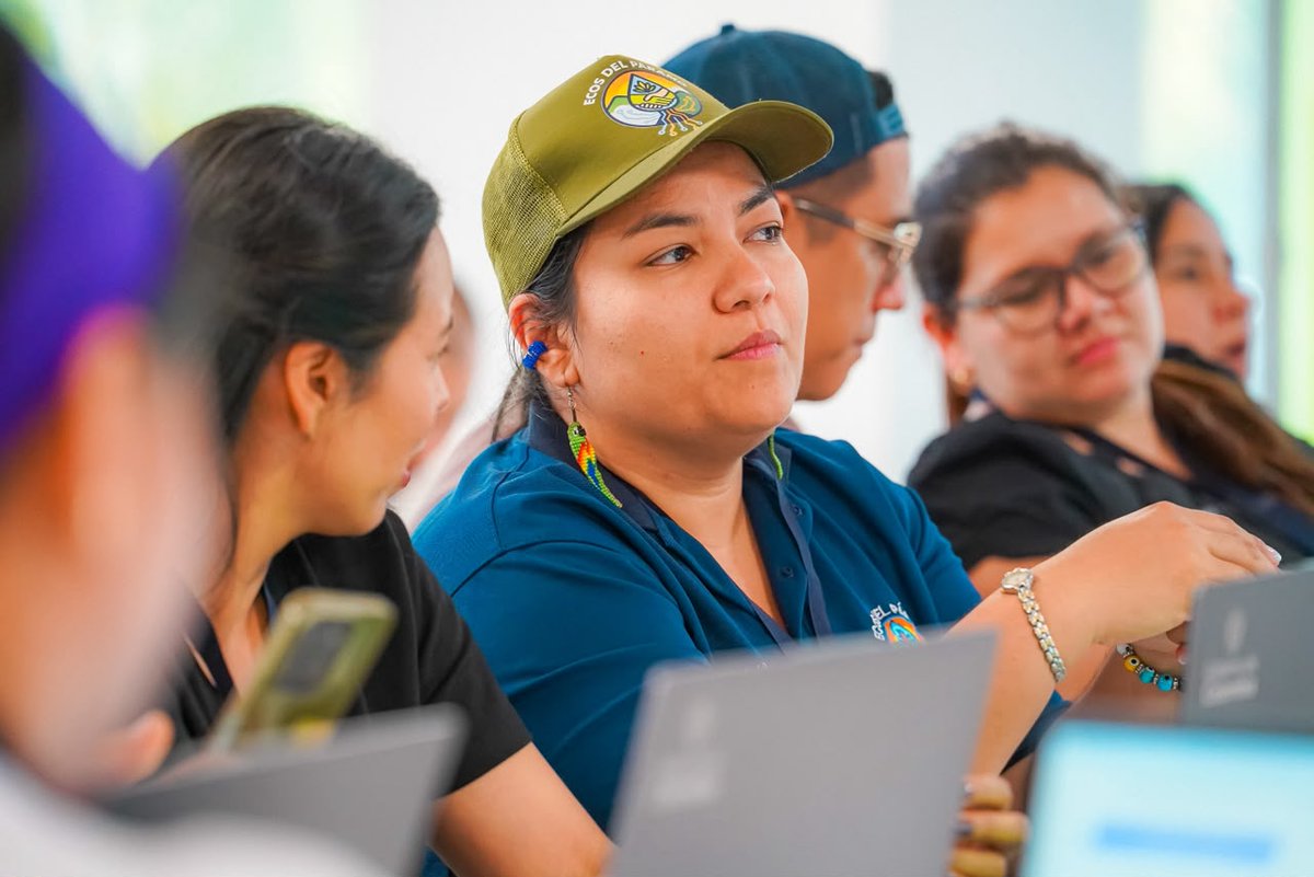 CompuParaEducar's tweet photo. En el Campamento Regional de #TecnologíasParaAprender, estudiantes y docentes del #Huila demostraron que la inteligencia artificial puede ayudar a comprender los desafíos que enfrentan y a construir soluciones junto con el conocimiento del territorio. https://t.co/tIyVqFKEzu