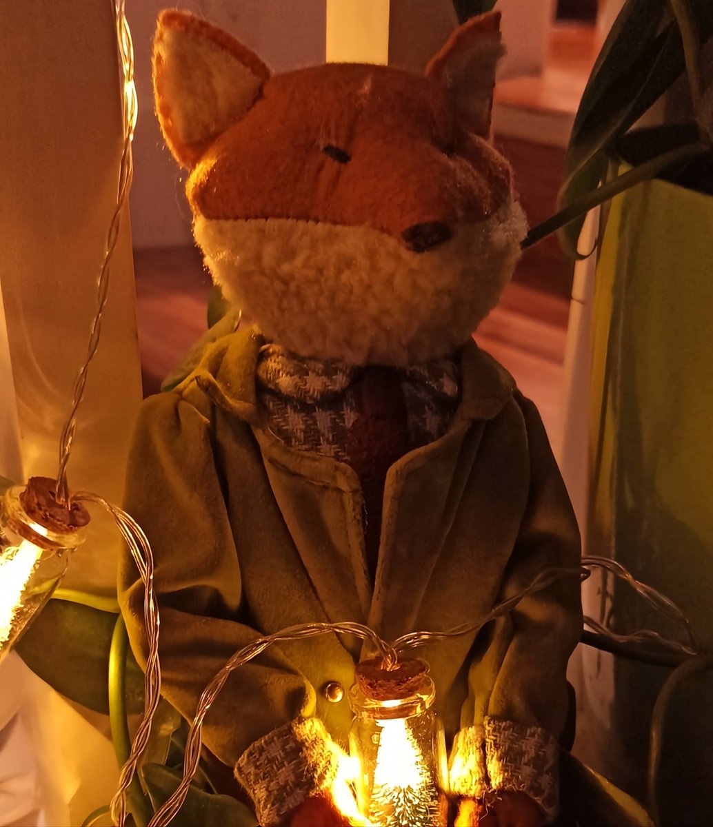 RiverTales__'s tweet photo. 🦊 https://t.co/BCo4rqi9AK