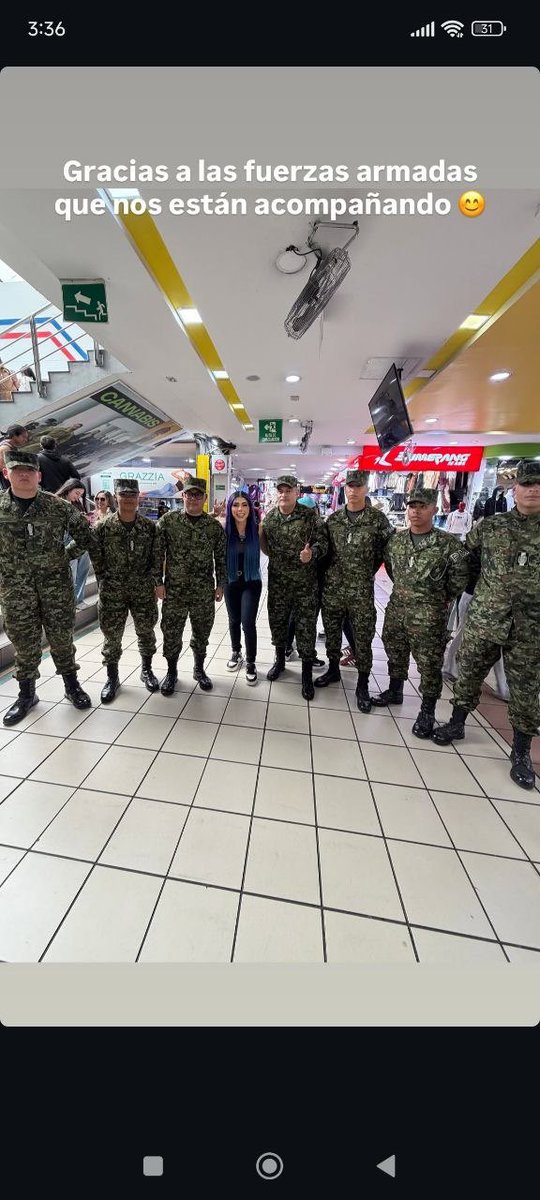 cardozo90201's tweet photo. Haters: “Ella se robó las ayudas” 🤡

La Fuerza Armada: “Te estaremos 
acompañando en la compratón”. 

🤣¡qué manera tan brutal de dejar en evidencia a los que hablan sin saber! Mientras ellos inventan, la realidad les responde en la cara. No se cansan de hacer el ridículo. https://t.co/7N5NdI8xio