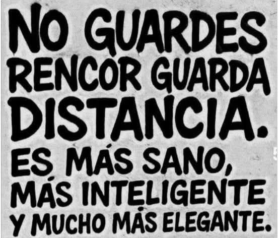 MsCiencia2's tweet photo. A veces un simple comentario te parte el ánimo.… porque nadie sabe las batallas que uno está peleando en silencio. ✌🏻 https://t.co/XIkQhoXS05