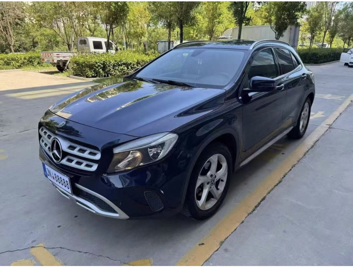 dharmieKING's tweet photo. 2018 benz GLA.   17.5 million naira with shipping &amp; clearing ✅ https://t.co/czcSvgCHHA