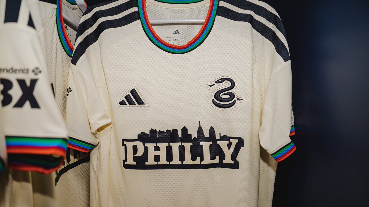 PhilaUnion's tweet photo. Brand new kit just dropped in. 

#DOOP | @MalamutLaw https://t.co/NzI0KUM5bh