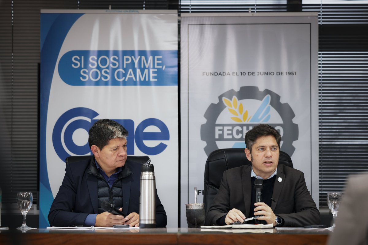 Kicillofok's tweet photo. Gracias a la @fechacochaco por invitarnos a compartir este encuentro con referentes de diversas cámaras sectoriales, empresarios pymes y emprendedores de la región.

En Chaco y en cada provincia hay un inmenso potencial productivo que necesita un modelo económico que deje de castigarlos, que los escuche y entienda que son los verdaderos protagonistas en la construcción del futuro que necesitan los argentinos para vivir mejor.