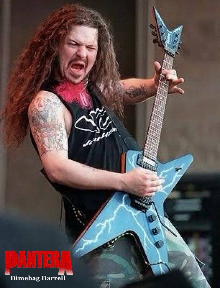 denim_leather_'s tweet photo. 激熱（アツ）！🔥
۞†Dimebag Darrell(ex.Pantera)†۞🇺🇸✨
本日㊗誕生日🎉🎂🥂
ダイムバッグ・ダレル1966年8月20日
🌹Happy Birthday🌹
❤️‍🔥Rest In Peace. Darrell 🌈✨🎸
ダイムバッグ・ダレルは🇺🇸パンテラの創設者
🎸伝説の凄腕ギタリスト！🤘✨❤️‍🔥 https://t.co/zDrJAIVtbI