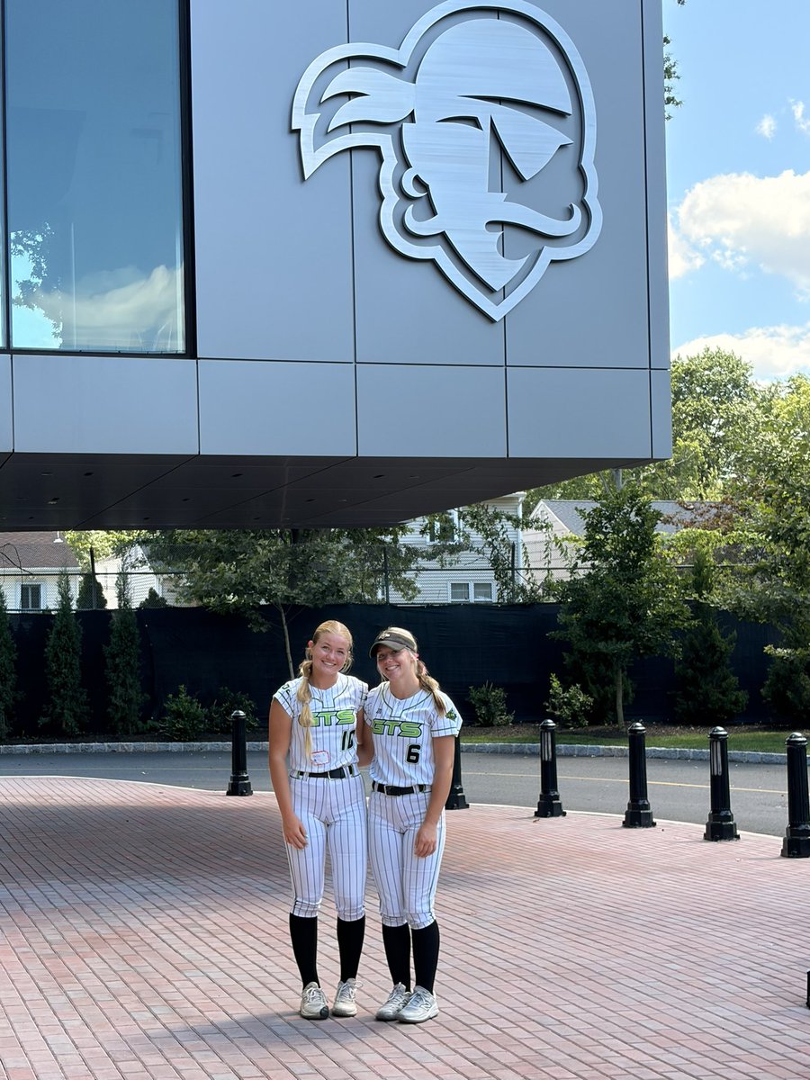 CeceSmithSB's tweet photo. Wisconsin ➡️ New Jersey 

Had an amazing time at Seton Hall camp! So grateful for the opportunity to tour campus, learn from an awesome coaching staff, and travel to new places. Thanks @CoachChurchill, @lauramess_ , and @eschaffer12 💙 

#GoPirates https://t.co/UtfHGy8tll