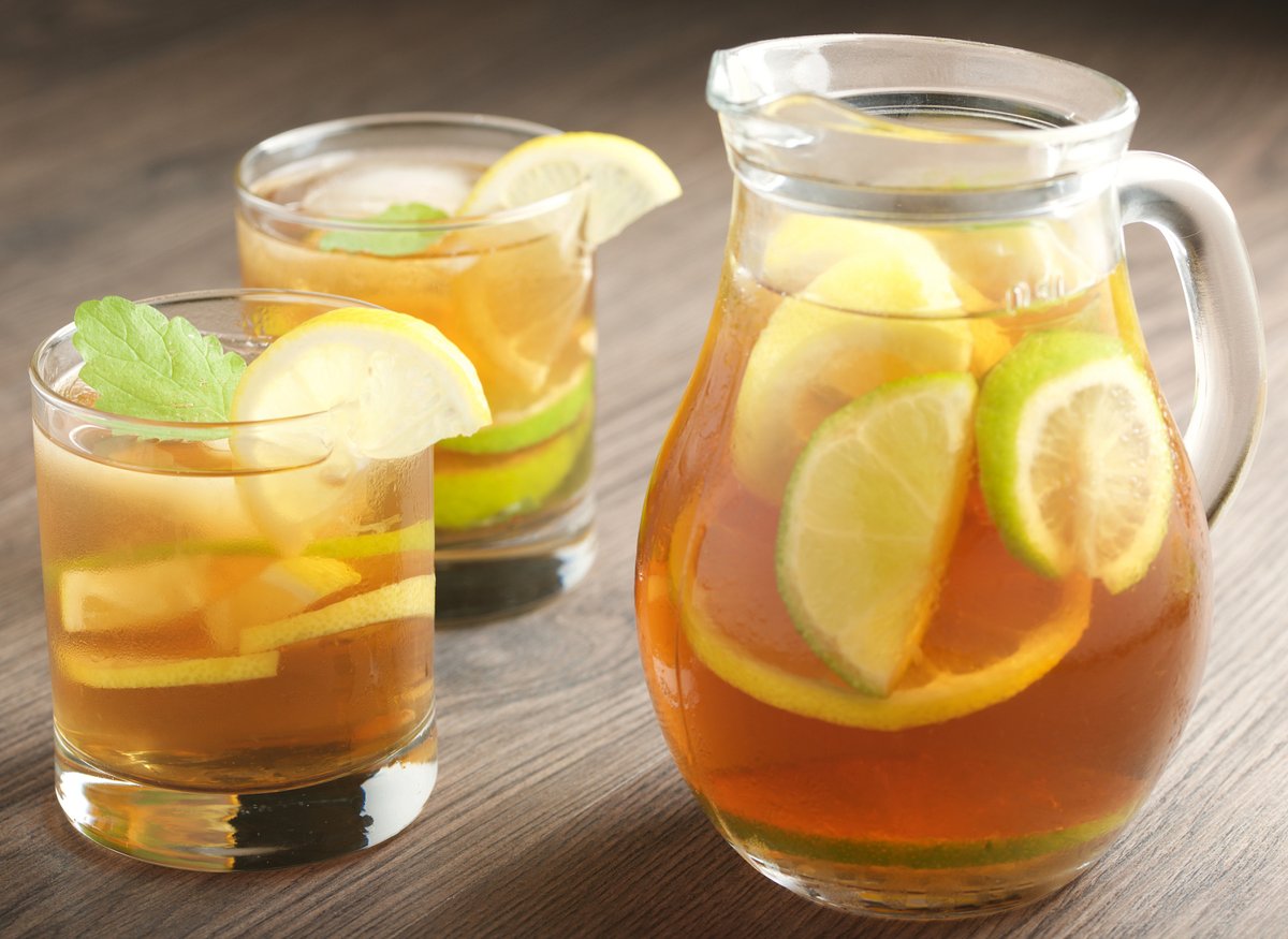 Gwendol96389401's tweet photo. Craving a 5-min refresh Whip up a zesty honey lemon iced tea! Steep black tea, squeeze lemon, stir in honey, top with ice—so tangy u0026 smooth! , https://t.co/EAxdbR4Uis