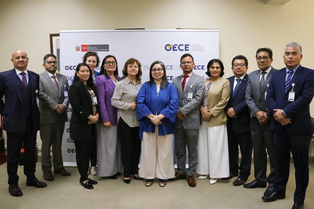 OECEPeru's tweet photo. 📢 En esta reunión, directores del #OECE y representantes de la Cámara de Comercio de Áncash, Ucayali, San Martín, Cusco, Cajamarca y Pasco intercambiaron propuestas y experiencias para seguir fortaleciendo la seguridad jurídica y promover contrataciones más eficientes. https://t.co/fVcFIS2Vt9