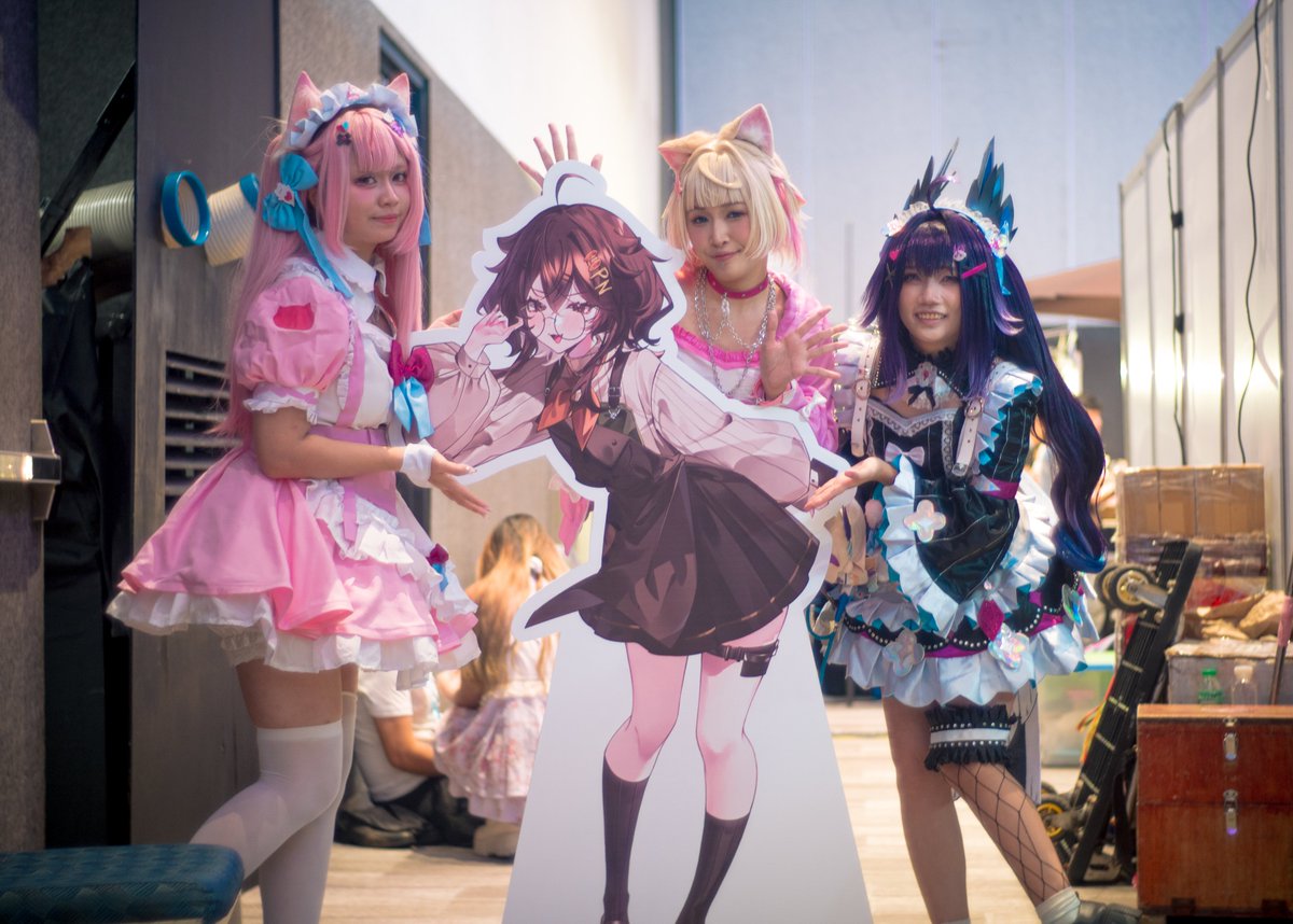 dayjobuteam_NAO's tweet photo. Thank you @pato_rishia, @fromajuu, &amp; @mizumiaoo for joining the "My Oshikatsu" panel! It's such an honor to listen to your respective insights on how your oshi inspires you. Thank you as well to @JayAgonoy &amp; @VTuberNewsDrop for moderating and covering this panel! TY AIJUUMII!!! https://t.co/N1WWjtc79t
